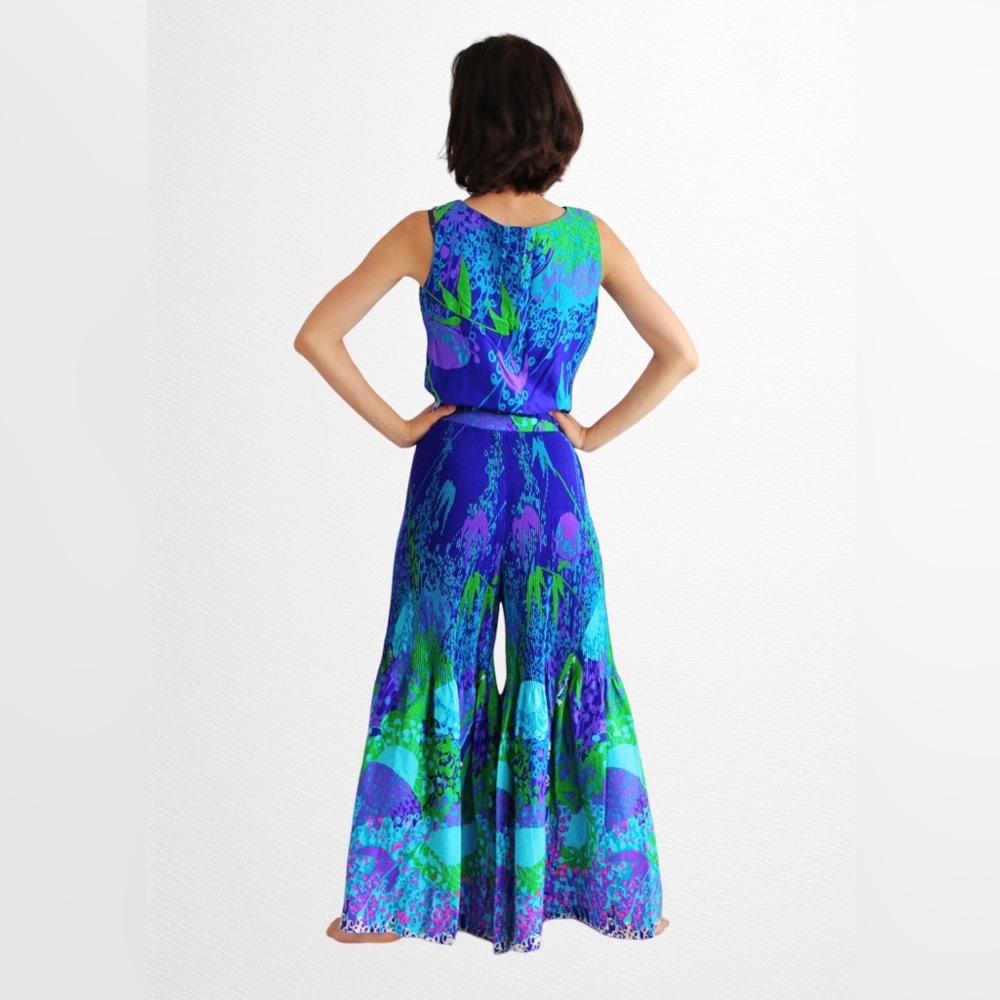 Spectacular Vintage 60s 70s Blue Psychedelic Blouse & Bell Bottom Pants Set 2pc
